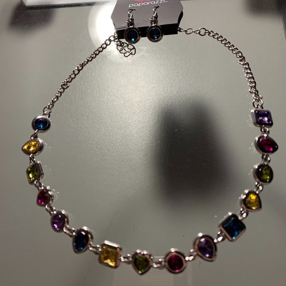 Paparazzi Abstract Admirer Multi Choker Necklace - Picture 1 of 9